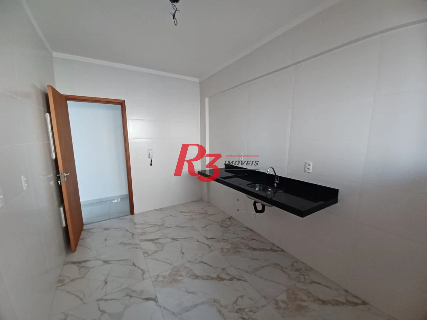 Casa com 3 dormitórios, 1 suíte à venda, 150 m² por - Estuário - Santos/SP
