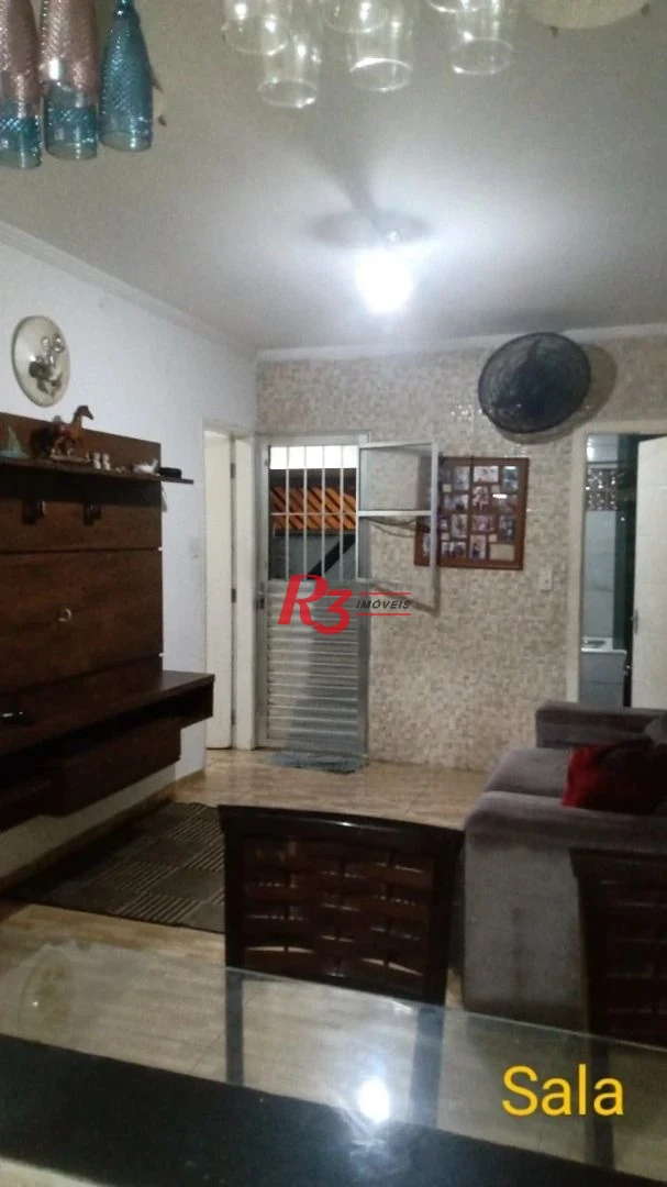 Excelente casa com 2 dormitórios.