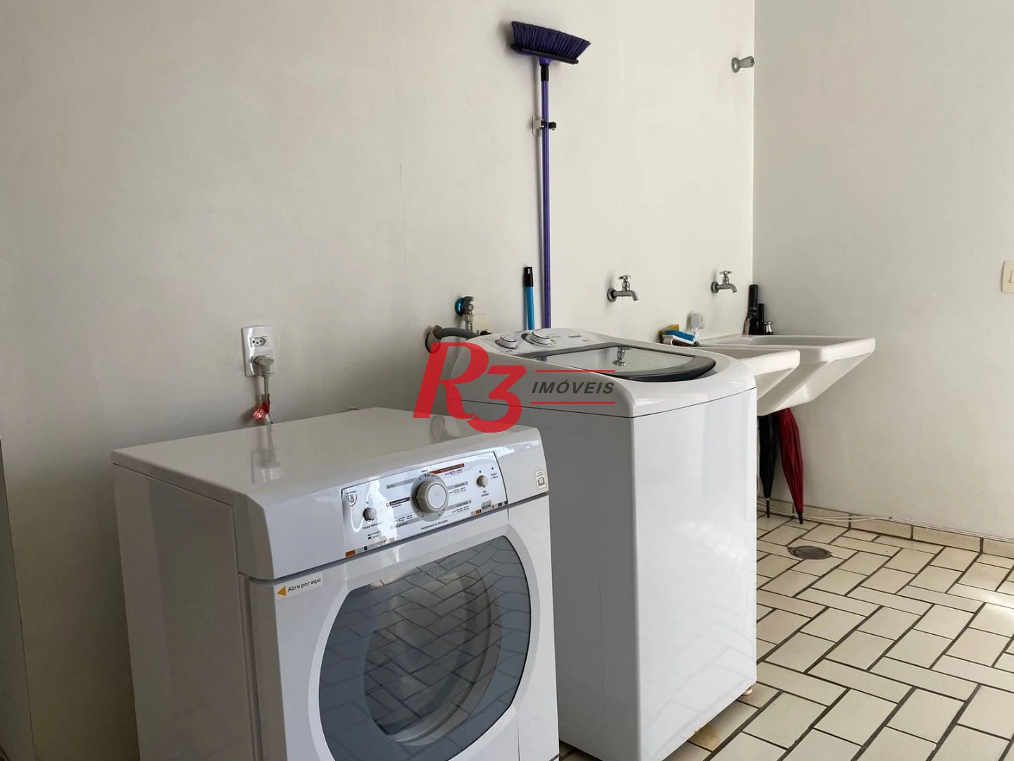 Apartamento com 3 dormitórios à venda, 262 m² por R$ 2.130.000,00 - Boqueirão - Santos/SP