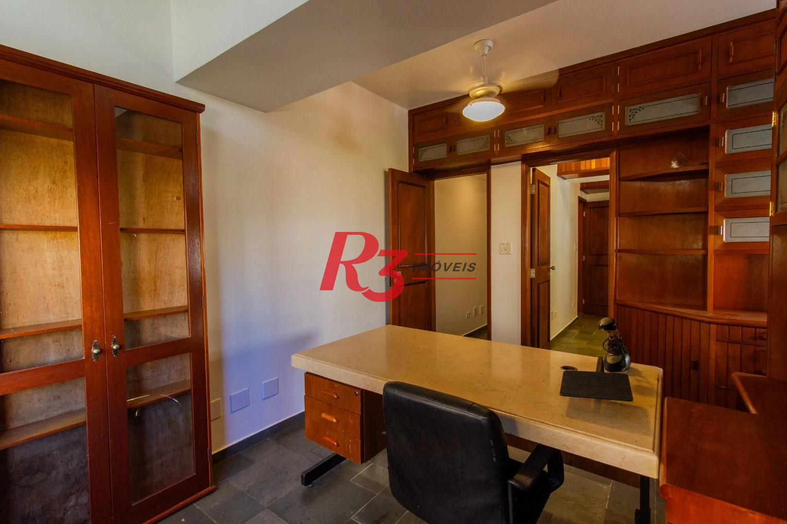 Conjunto para alugar, 70 m² por R$ 4.251,00/mês - Gonzaga - Santos/SP