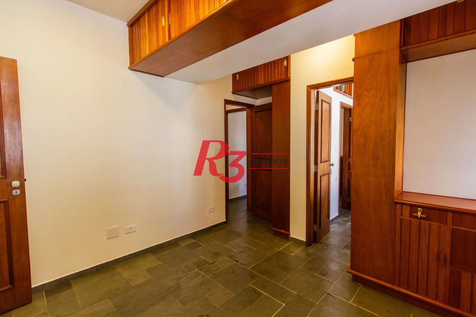 Conjunto para alugar, 70 m² por R$ 4.251,00/mês - Gonzaga - Santos/SP