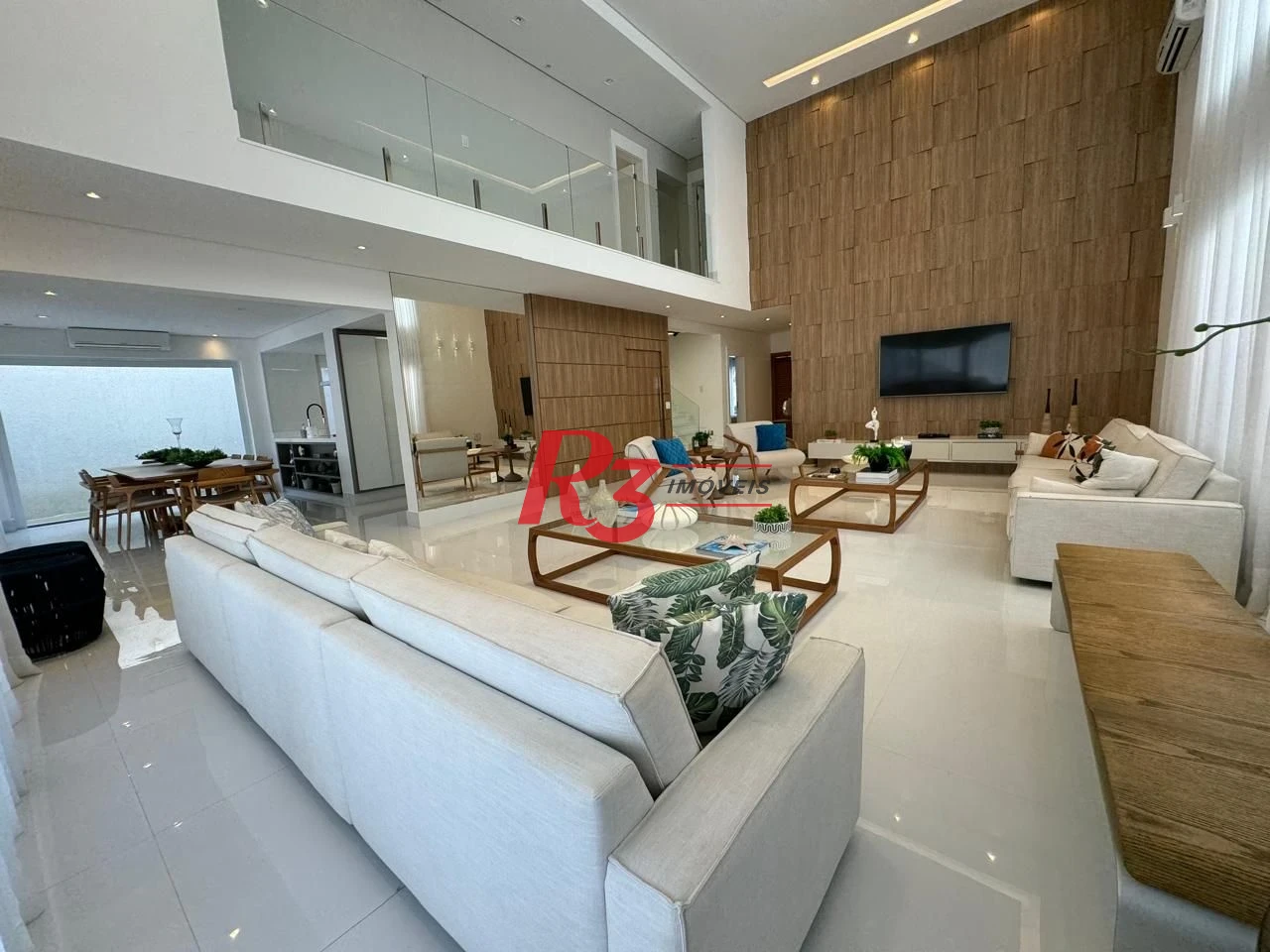 Casa com 6 dormitórios à venda, 476 m² por R$ 5.700.000,00 - Acapulco - Guarujá/SP