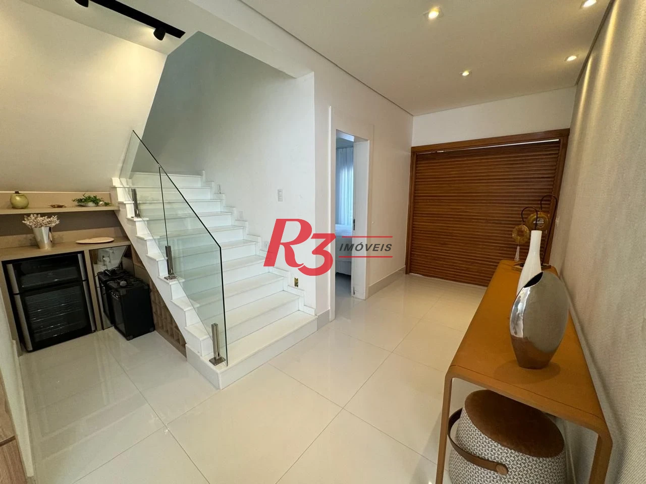 Casa com 6 dormitórios à venda, 476 m² por R$ 5.700.000,00 - Acapulco - Guarujá/SP