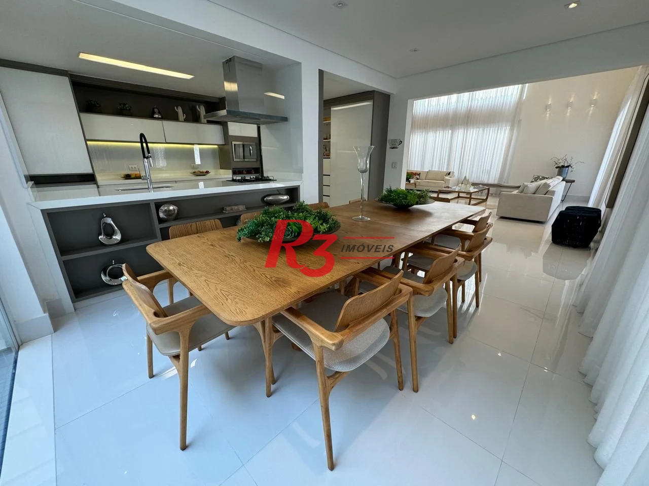 Casa com 6 dormitórios à venda, 476 m² por R$ 5.700.000,00 - Acapulco - Guarujá/SP
