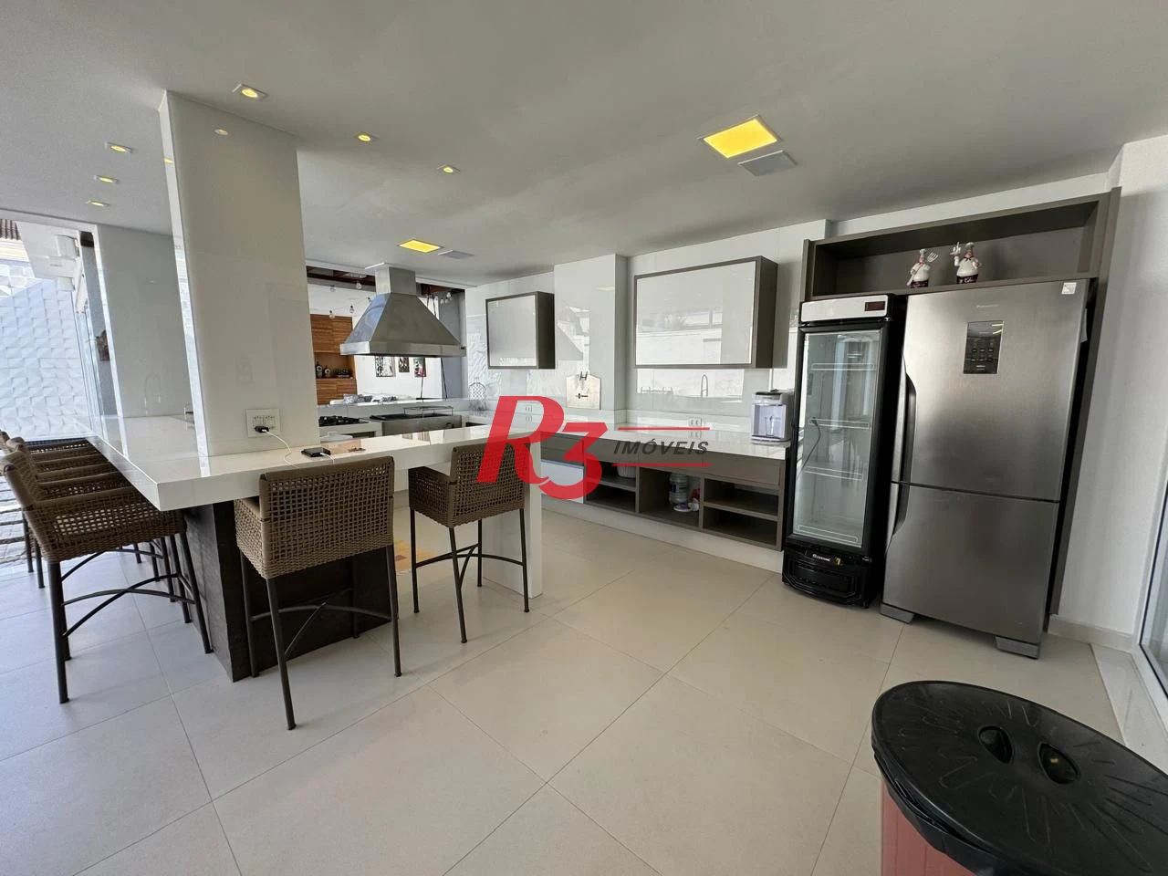 Casa com 6 dormitórios à venda, 476 m² por R$ 5.700.000,00 - Acapulco - Guarujá/SP