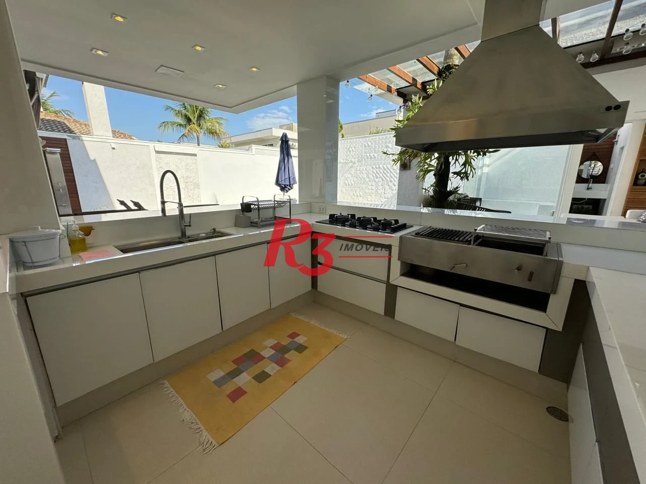 Casa com 6 dormitórios à venda, 476 m² por R$ 5.700.000,00 - Acapulco - Guarujá/SP