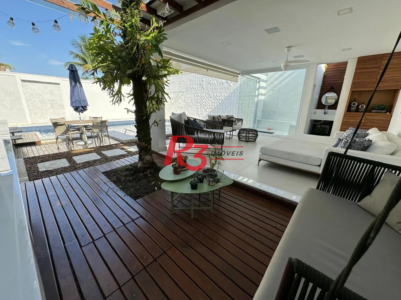 Casa com 6 dormitórios à venda, 476 m² por R$ 5.700.000,00 - Acapulco - Guarujá/SP