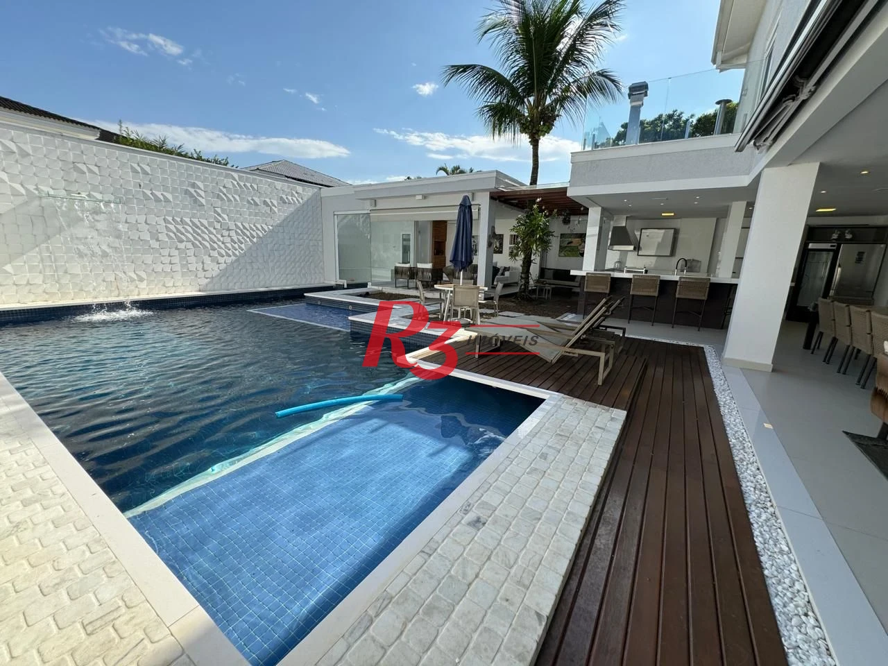 Casa com 6 dormitórios à venda, 476 m² por R$ 5.700.000,00 - Acapulco - Guarujá/SP