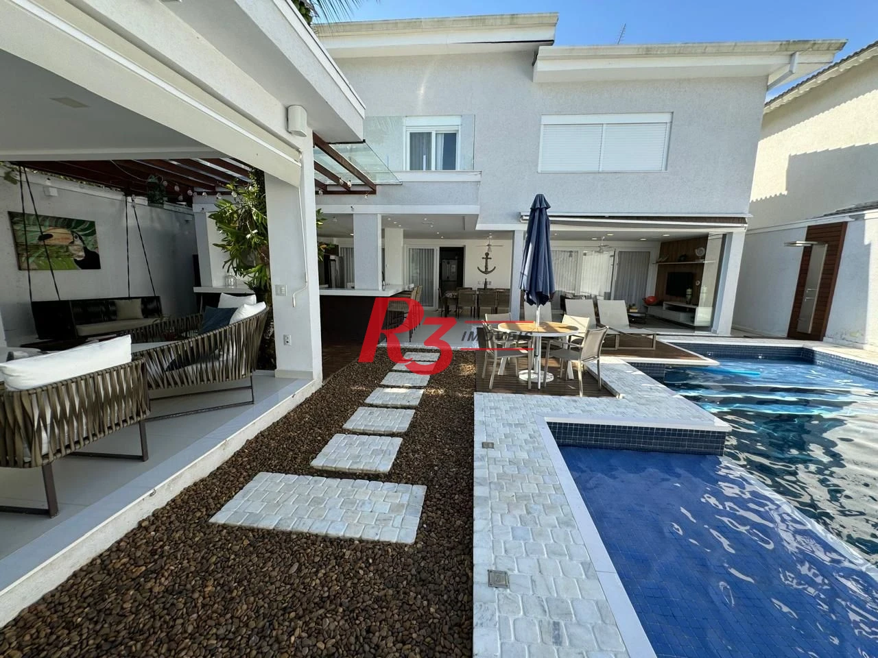 Casa com 6 dormitórios à venda, 476 m² por R$ 5.700.000,00 - Acapulco - Guarujá/SP