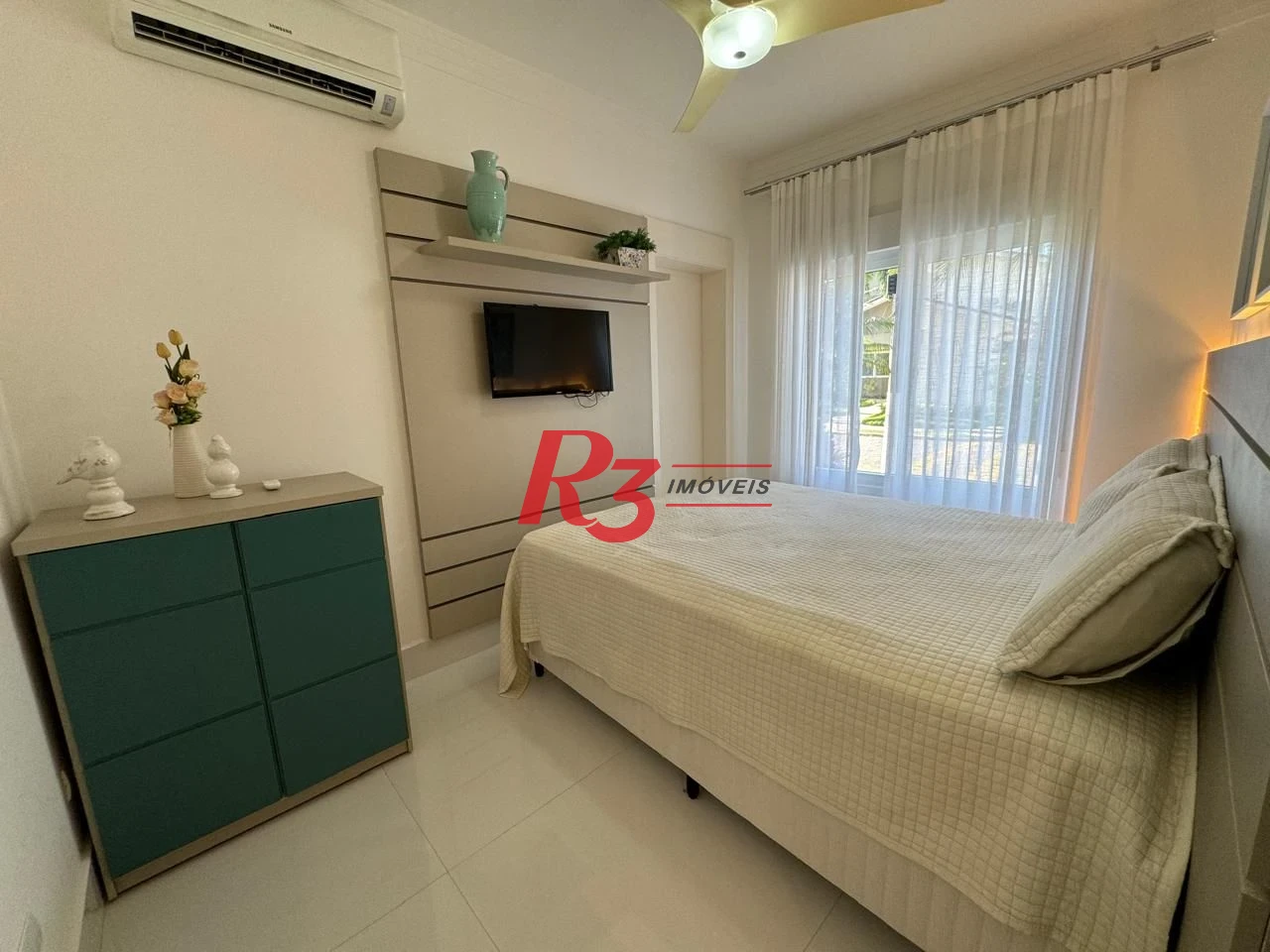 Casa com 6 dormitórios à venda, 476 m² por R$ 5.700.000,00 - Acapulco - Guarujá/SP