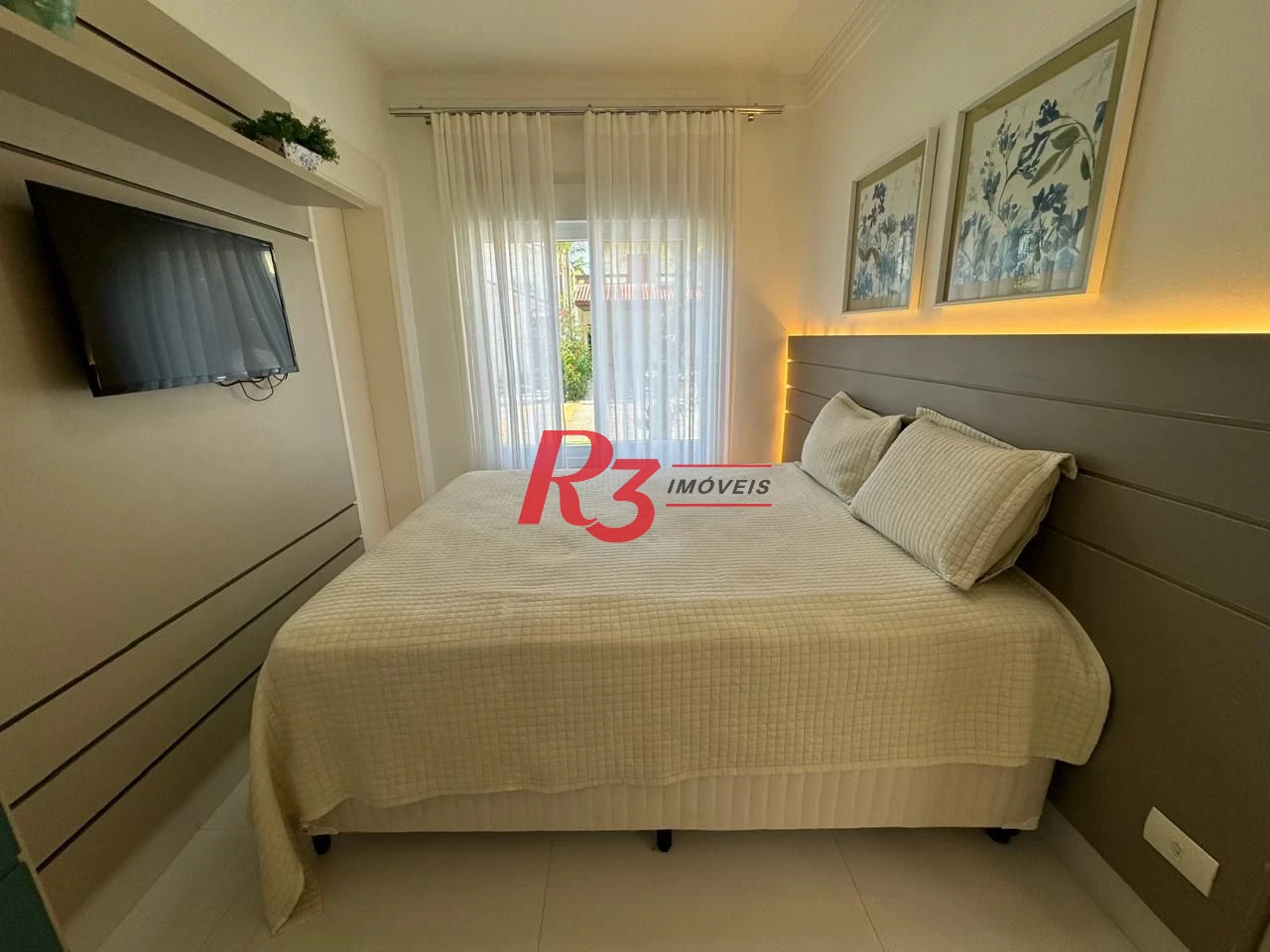 Casa com 6 dormitórios à venda, 476 m² por R$ 5.700.000,00 - Acapulco - Guarujá/SP
