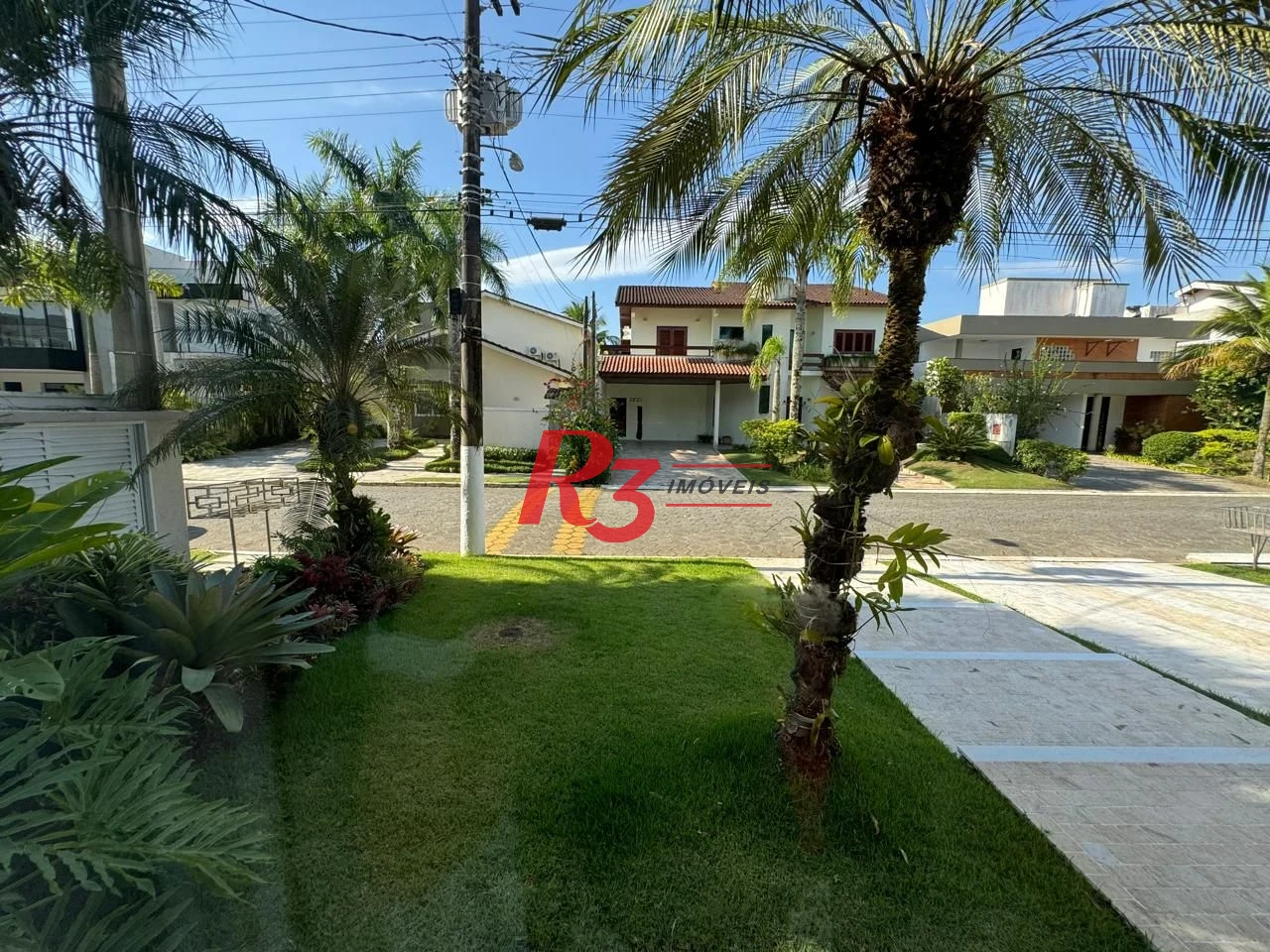 Casa com 6 dormitórios à venda, 476 m² por R$ 5.700.000,00 - Acapulco - Guarujá/SP