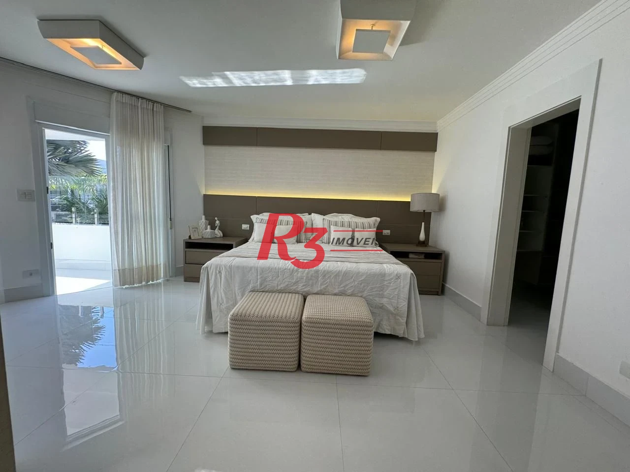 Casa com 6 dormitórios à venda, 476 m² por R$ 5.700.000,00 - Acapulco - Guarujá/SP