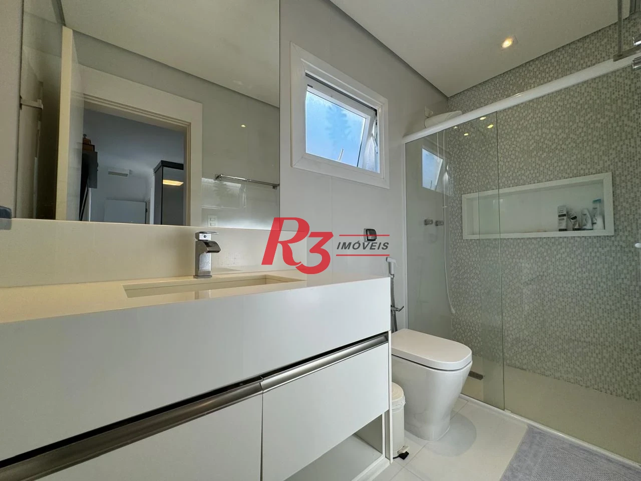 Casa com 6 dormitórios à venda, 476 m² por R$ 5.700.000,00 - Acapulco - Guarujá/SP