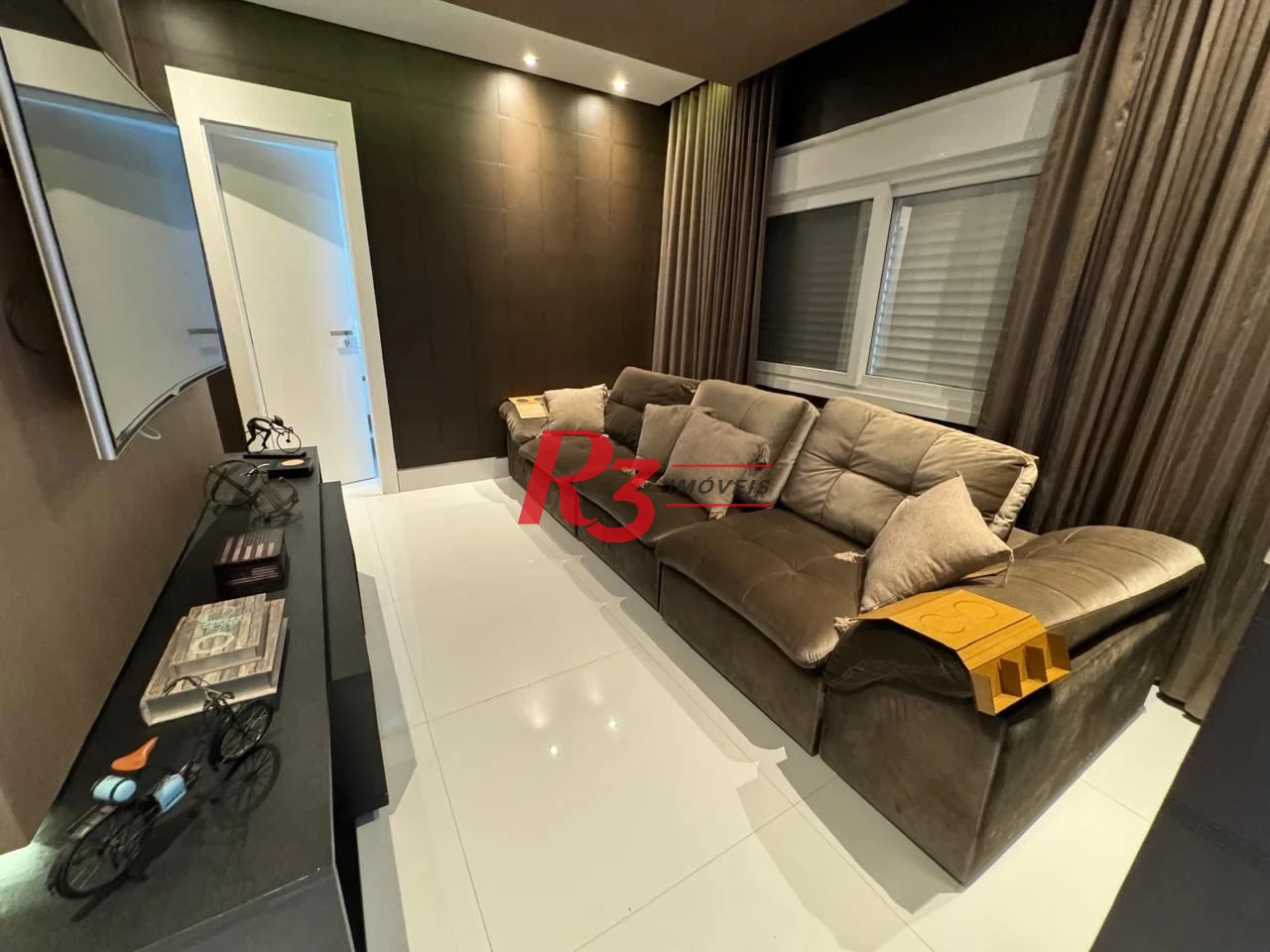Casa com 6 dormitórios à venda, 476 m² por R$ 5.700.000,00 - Acapulco - Guarujá/SP