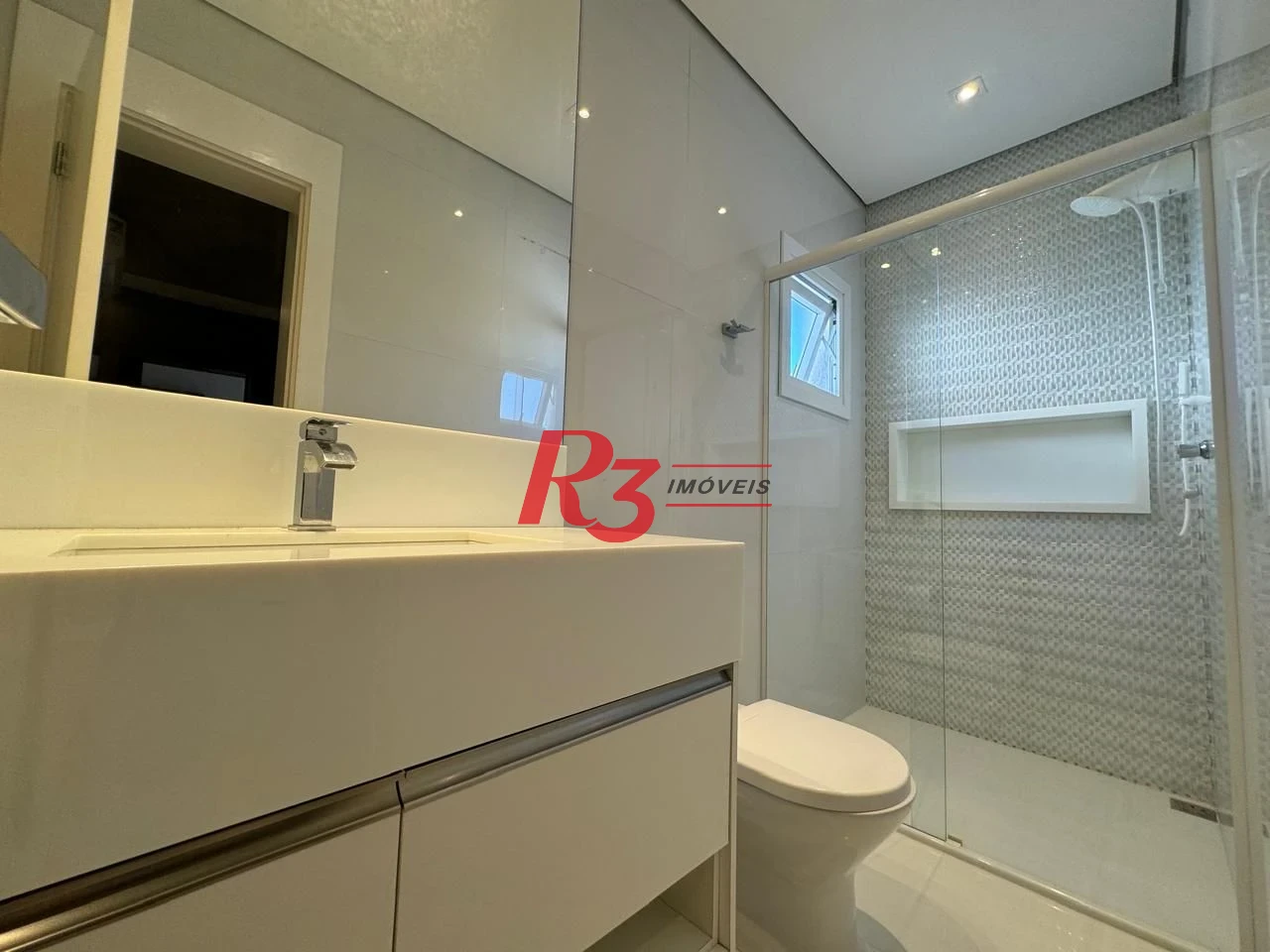 Casa com 6 dormitórios à venda, 476 m² por R$ 5.700.000,00 - Acapulco - Guarujá/SP