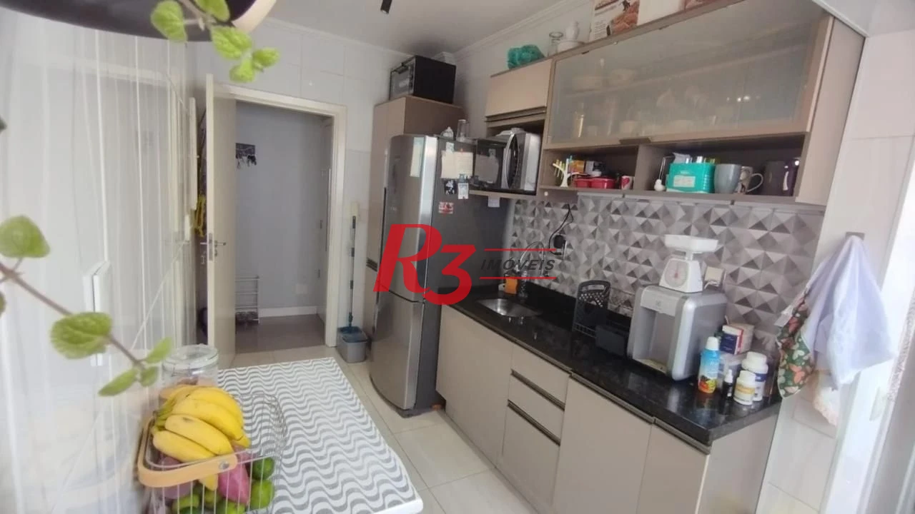 Oportunidade à venda na orla do José Menino em Santos, 71 m², 2 quartos, 2 banheiros, 2 vagas, vista mar, condição especial!!!