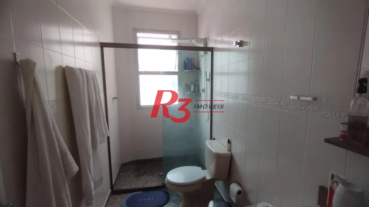 Oportunidade à venda na orla do José Menino em Santos, 71 m², 2 quartos, 2 banheiros, 2 vagas, vista mar, condição especial!!!