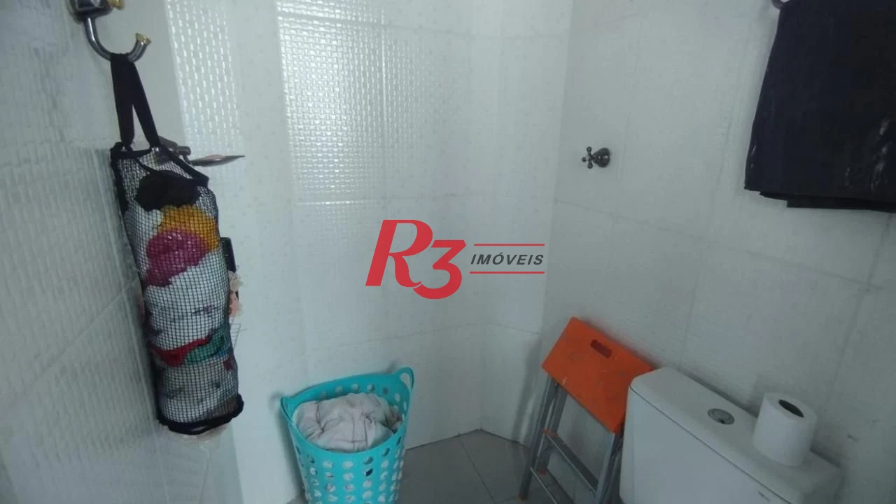 Oportunidade à venda na orla do José Menino em Santos, 71 m², 2 quartos, 2 banheiros, 2 vagas, vista mar, condição especial!!!