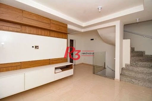 Sobrado com 2 dormitórios à venda, 103 m² por R$ 665.000 - Campo Grande - Santos/SP