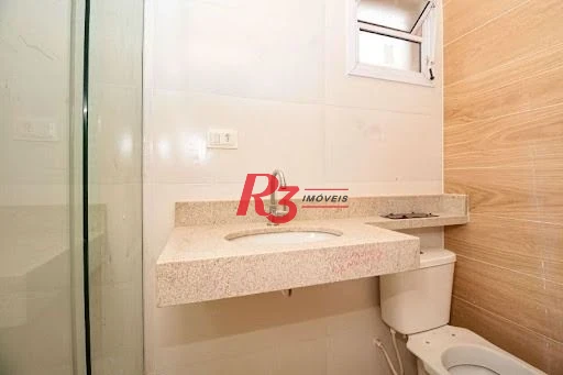 Sobrado com 2 dormitórios à venda, 103 m² por R$ 665.000 - Campo Grande - Santos/SP