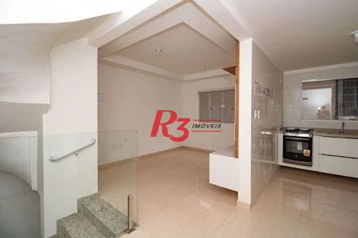 Sobrado com 2 dormitórios à venda, 103 m² por R$ 665.000 - Campo Grande - Santos/SP