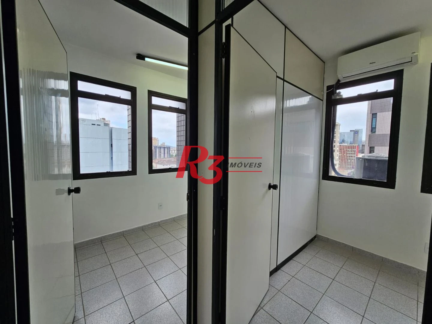 Sala, 85 m² - venda por R$ 370.000,00 ou aluguel por R$ 3.700,00/mês - Campo Grande - Santos/SP