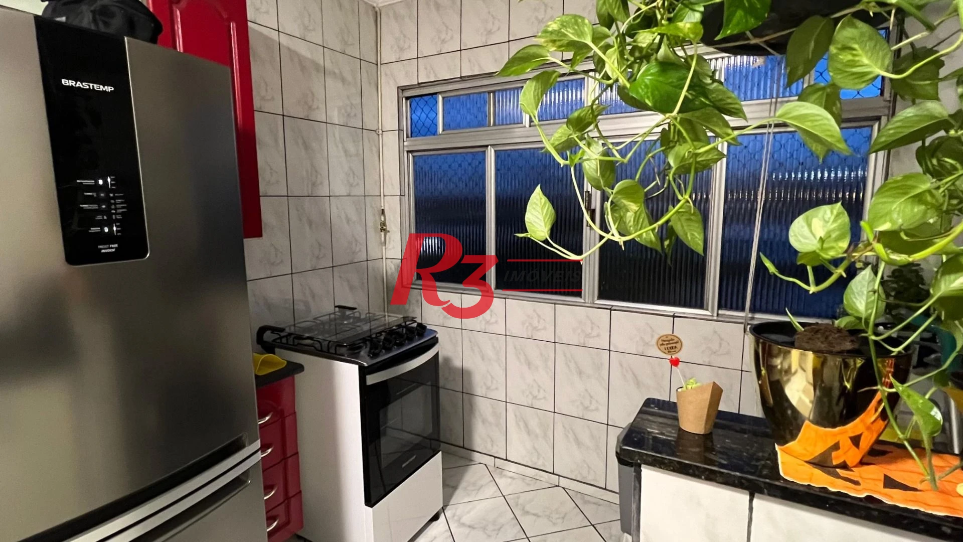 Apartamento à venda, 92 m² por R$ 456.000,00 - Encruzilhada - Santos/SP