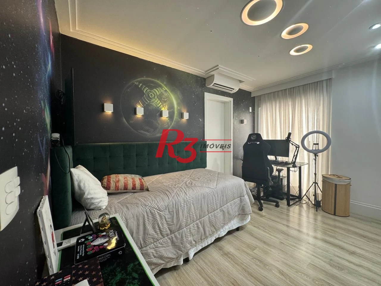 Apartamento com 3 dormitórios à venda, 221 m² - Gonzaga - Santos/SP