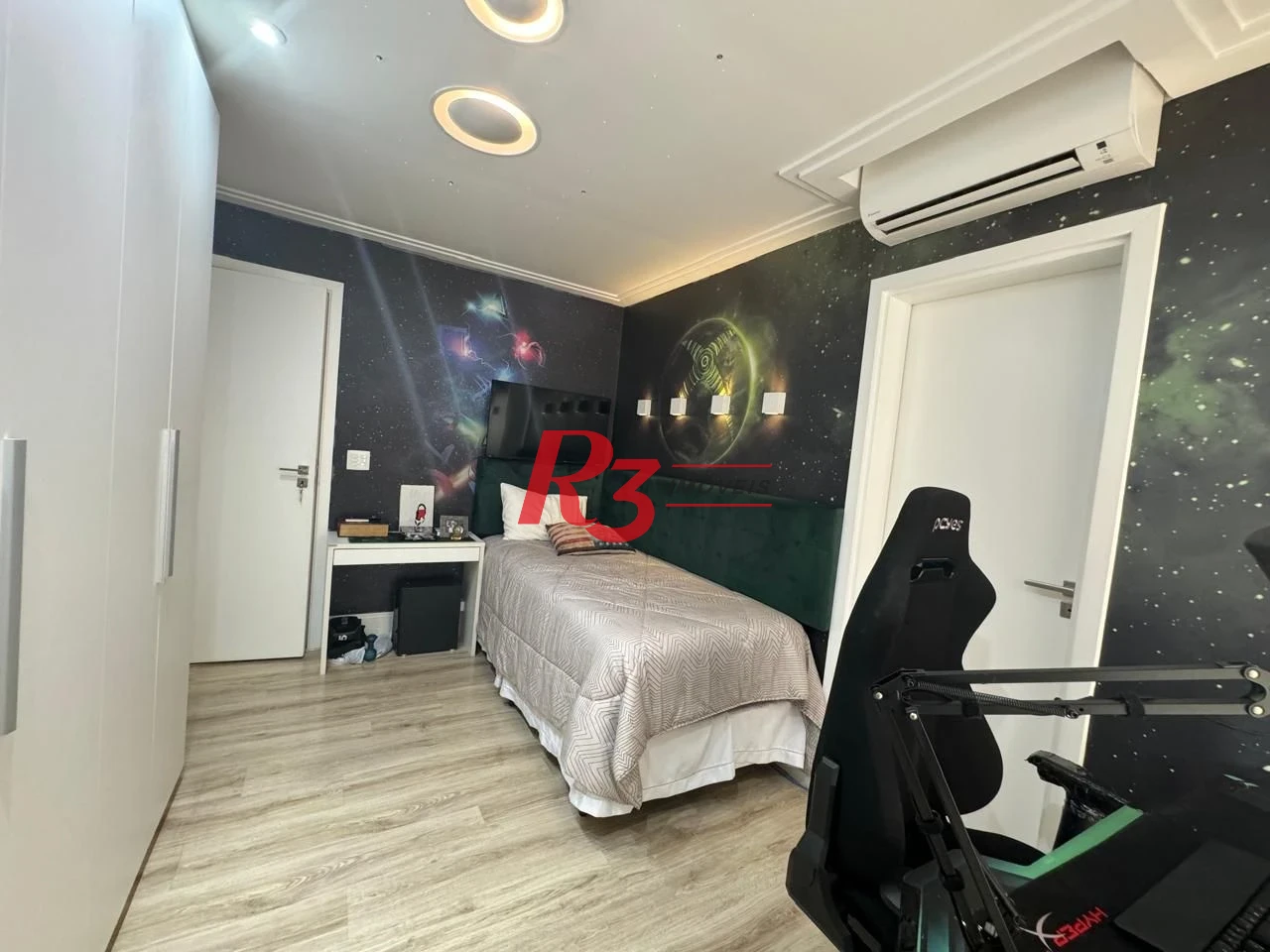 Apartamento com 3 dormitórios à venda, 221 m² - Gonzaga - Santos/SP
