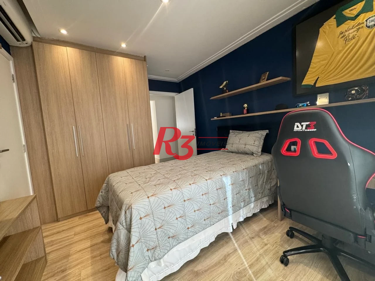 Apartamento com 3 dormitórios à venda, 221 m² - Gonzaga - Santos/SP