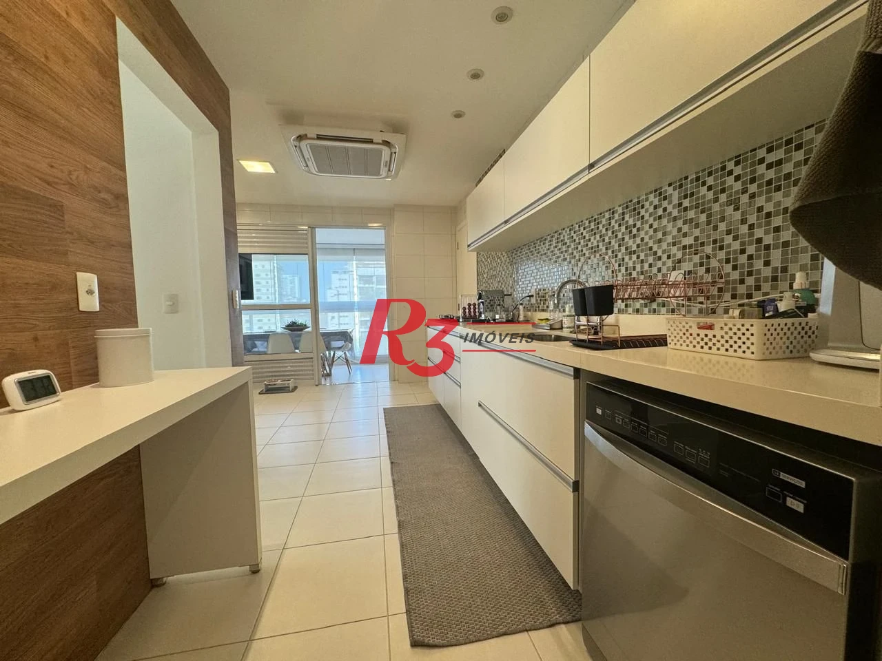 Apartamento com 3 dormitórios à venda, 221 m² - Gonzaga - Santos/SP