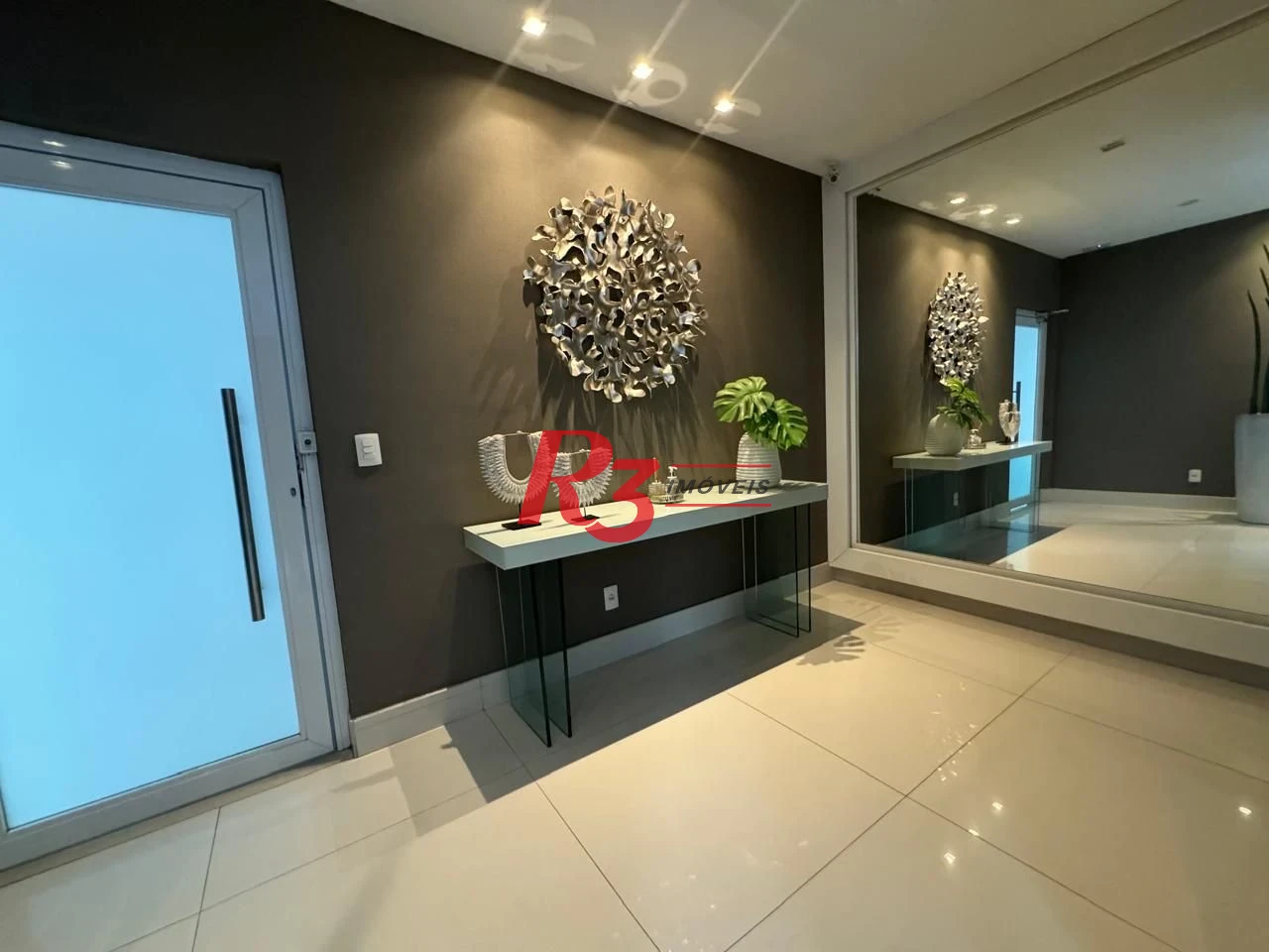 Apartamento com 3 dormitórios à venda, 221 m² - Gonzaga - Santos/SP