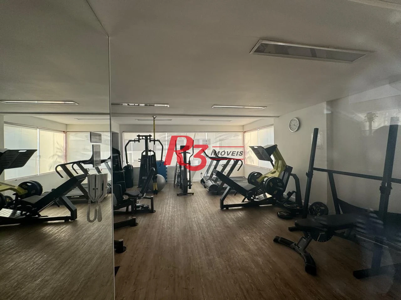 Apartamento com 3 dormitórios à venda, 221 m² - Gonzaga - Santos/SP