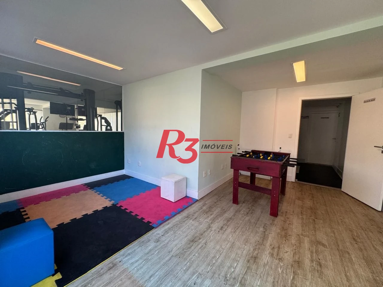 Apartamento com 3 dormitórios à venda, 221 m² - Gonzaga - Santos/SP