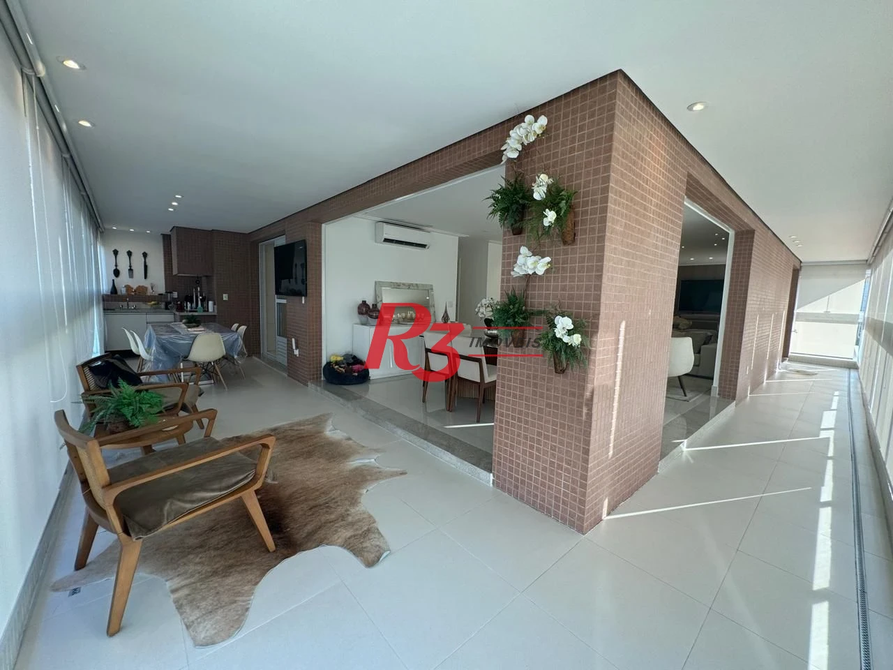 Apartamento com 3 dormitórios à venda, 221 m² - Gonzaga - Santos/SP