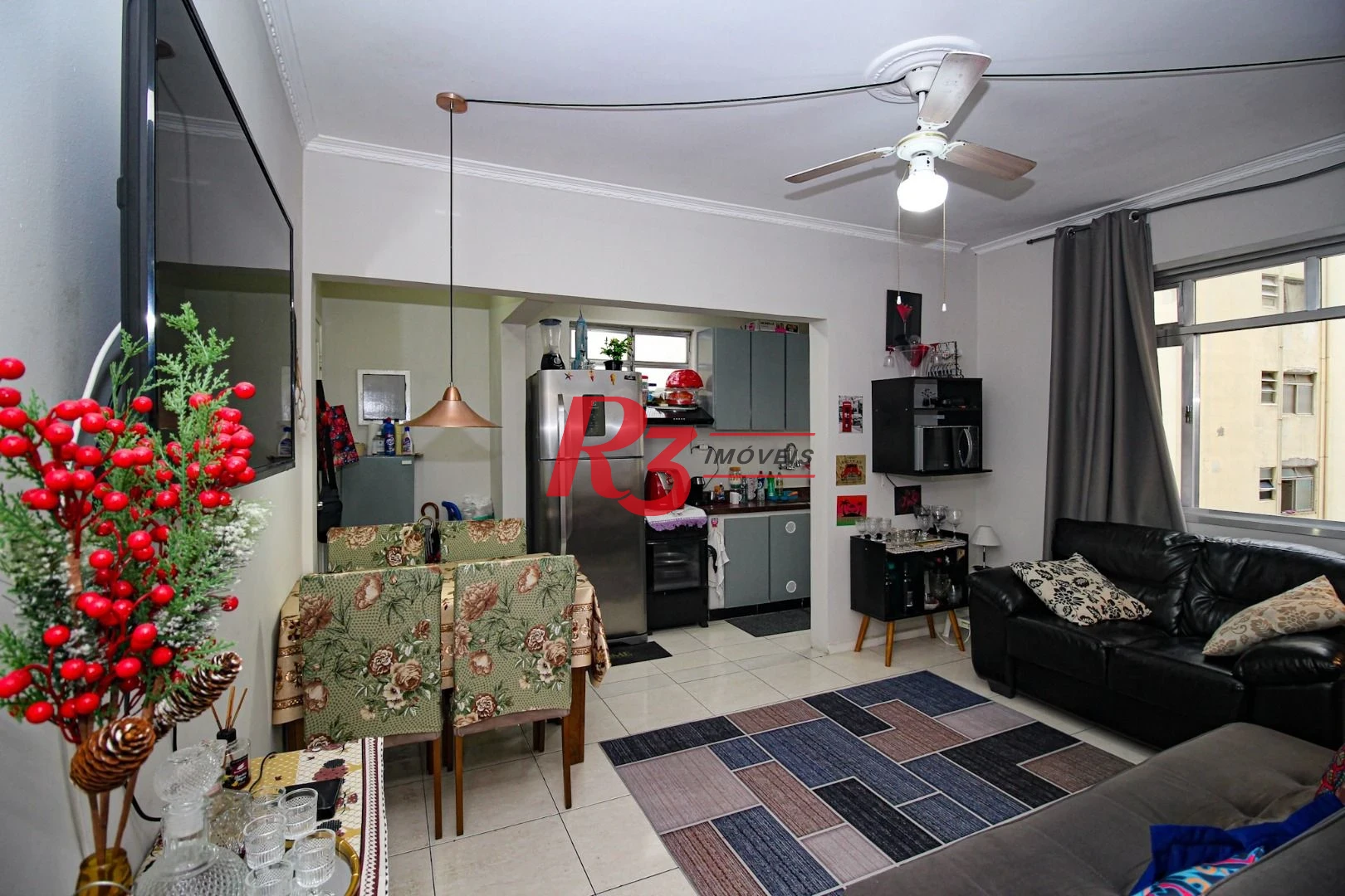 OPORTUNIDADE 380.000,00 , com 1 dormitório frente mar, - Boqueirão - Santos/SP