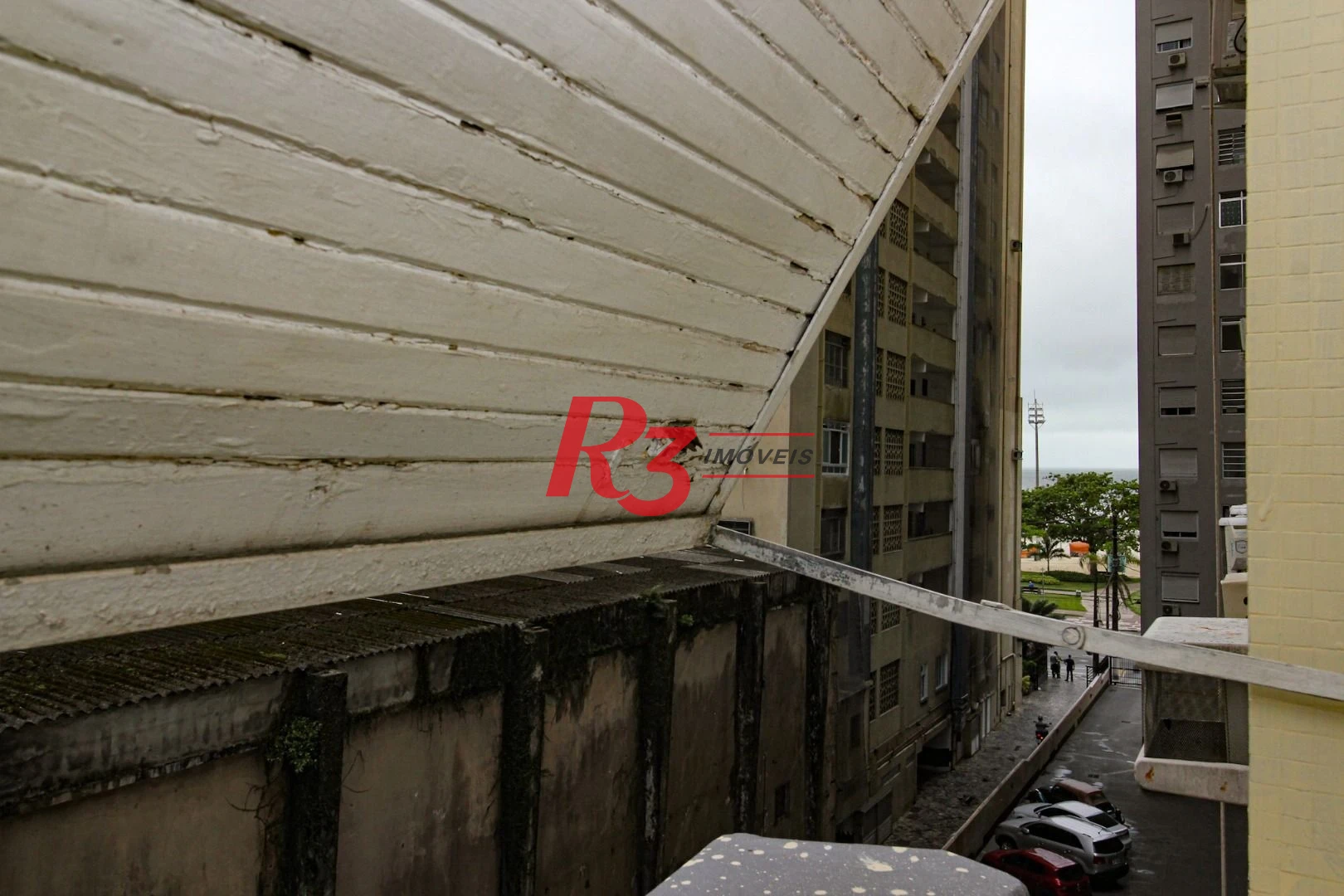 OPORTUNIDADE 380.000,00 , com 1 dormitório frente mar, - Boqueirão - Santos/SP