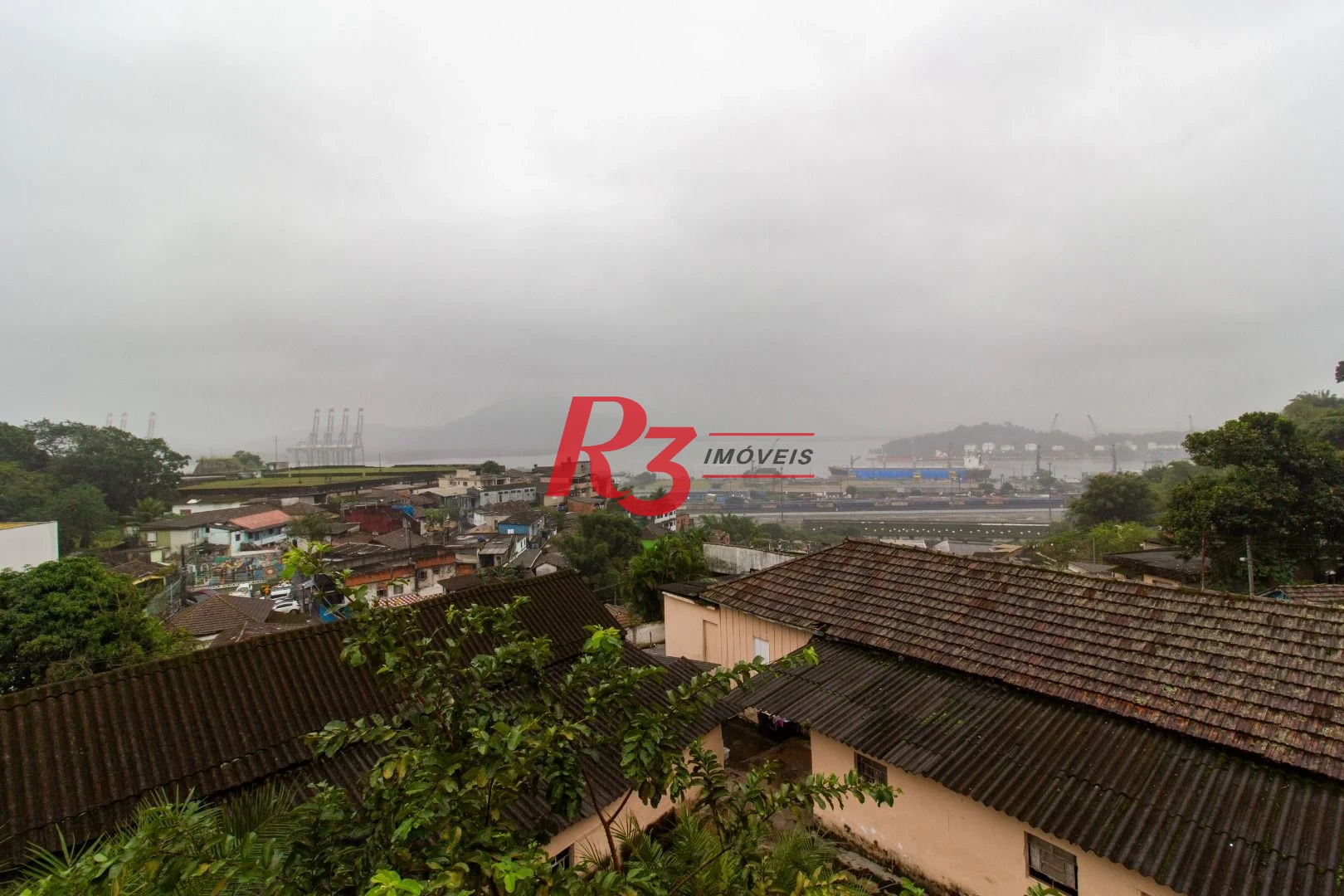 Casa à venda, 292 m² por R$ 230.000,00 - Morro da Penha - Santos/SP
