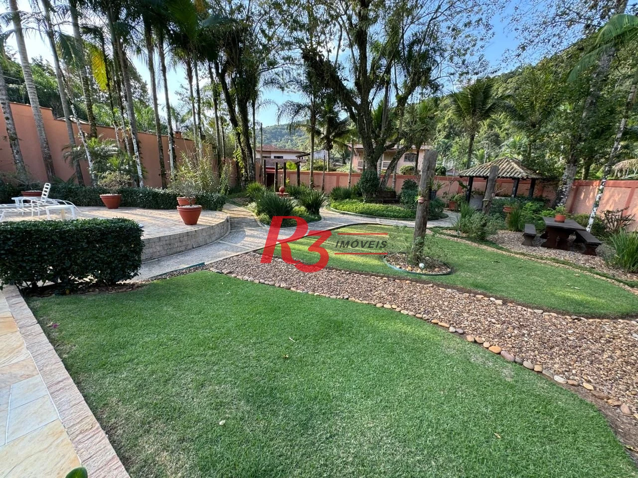 Casa à venda, 283 m² por R$ 4.700.000,00 - Balneário Praia do Pernambuco - Guarujá/SP