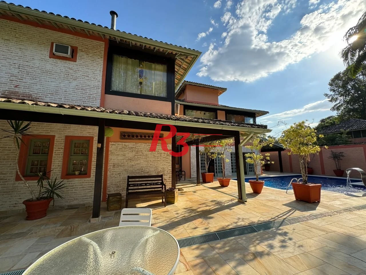 Casa à venda, 283 m² por R$ 4.700.000,00 - Balneário Praia do Pernambuco - Guarujá/SP