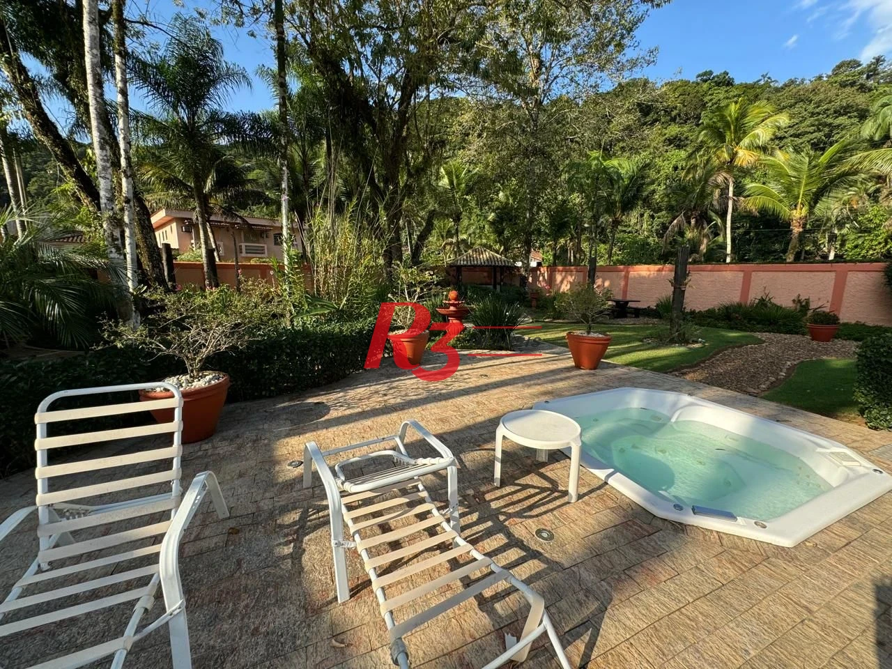 Casa à venda, 283 m² por R$ 4.700.000,00 - Balneário Praia do Pernambuco - Guarujá/SP