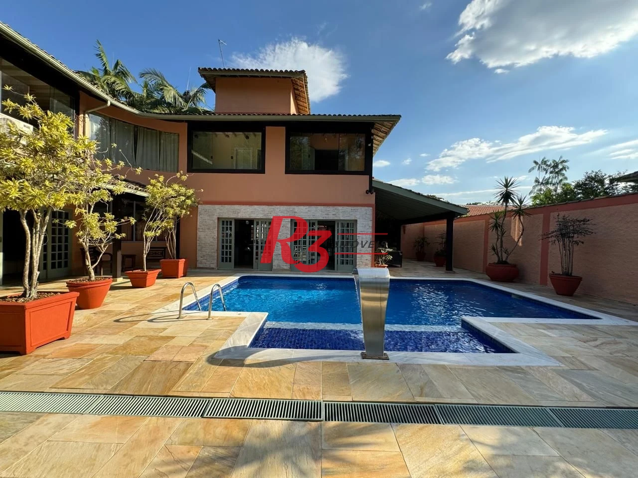 Casa à venda, 283 m² por R$ 4.700.000,00 - Balneário Praia do Pernambuco - Guarujá/SP