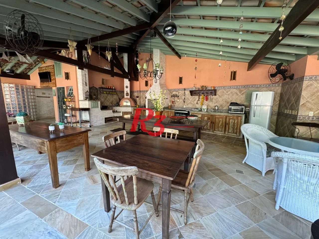 Casa à venda, 283 m² por R$ 4.700.000,00 - Balneário Praia do Pernambuco - Guarujá/SP