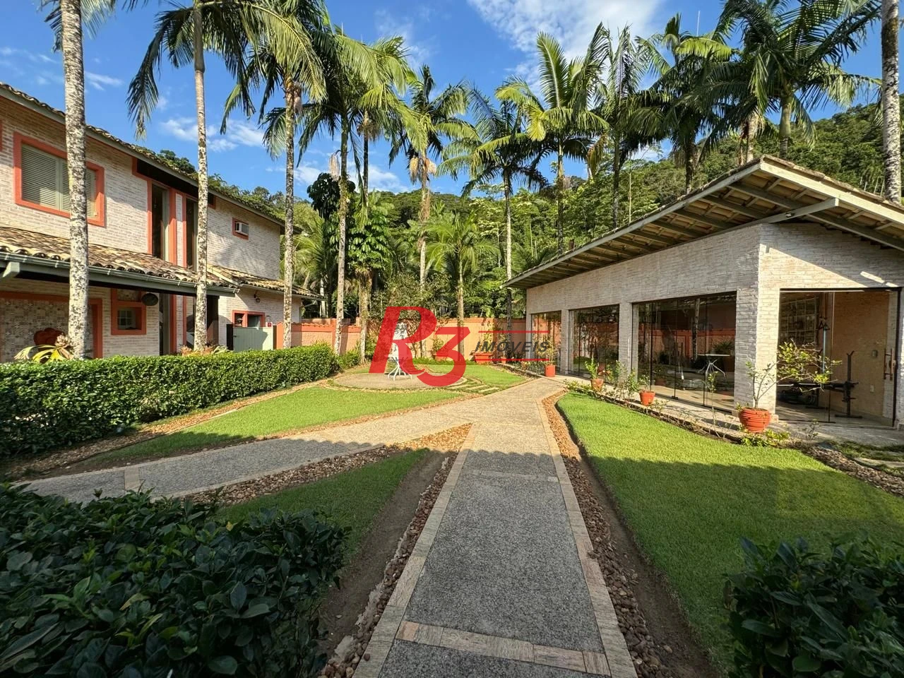 Casa à venda, 283 m² por R$ 4.700.000,00 - Balneário Praia do Pernambuco - Guarujá/SP