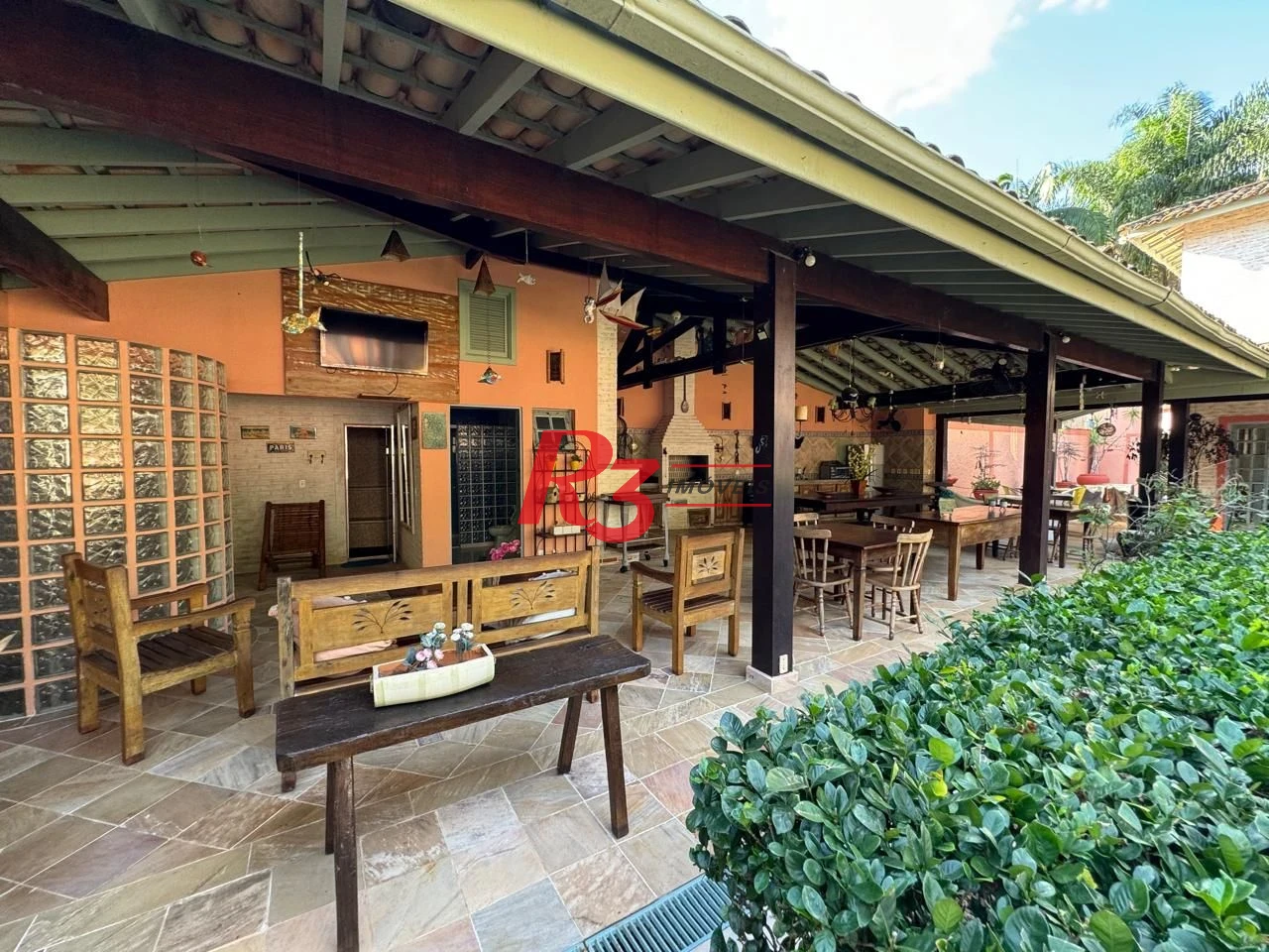 Casa à venda, 283 m² por R$ 4.700.000,00 - Balneário Praia do Pernambuco - Guarujá/SP