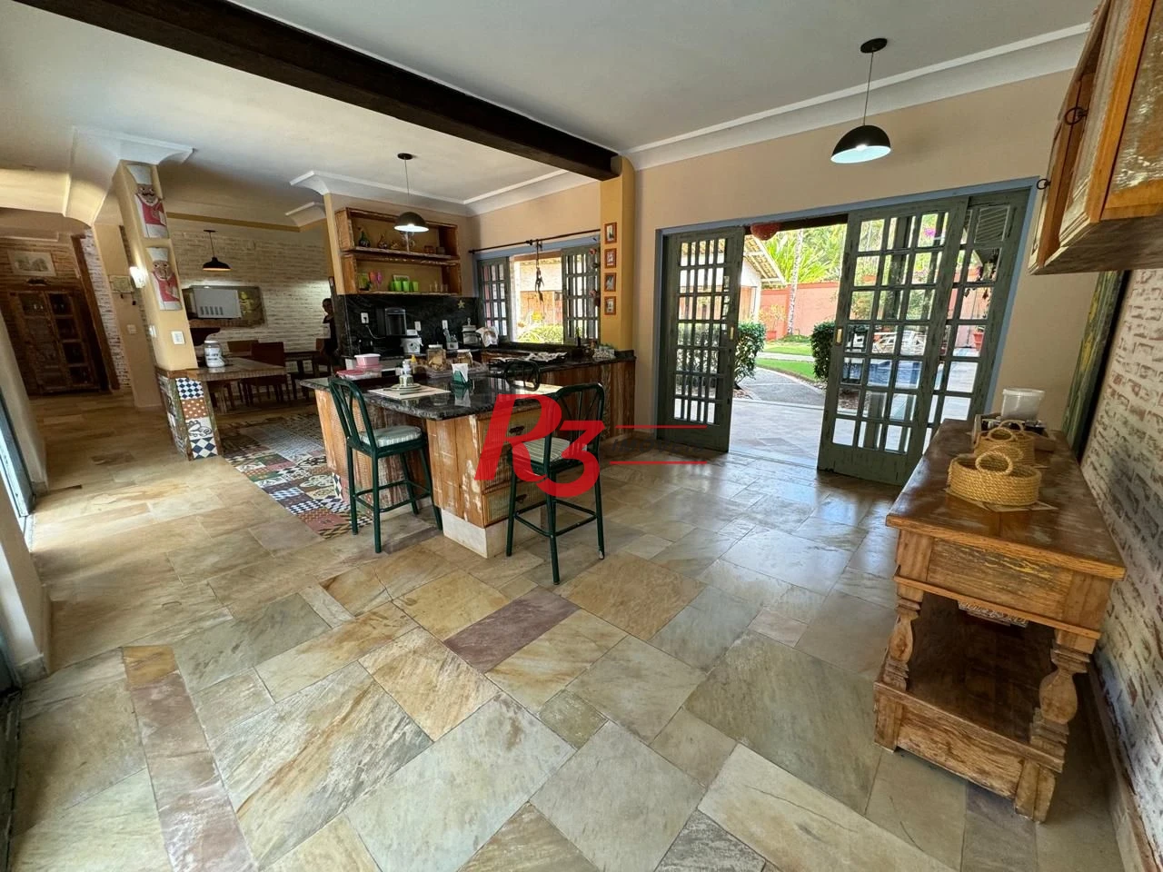Casa à venda, 283 m² por R$ 4.700.000,00 - Balneário Praia do Pernambuco - Guarujá/SP