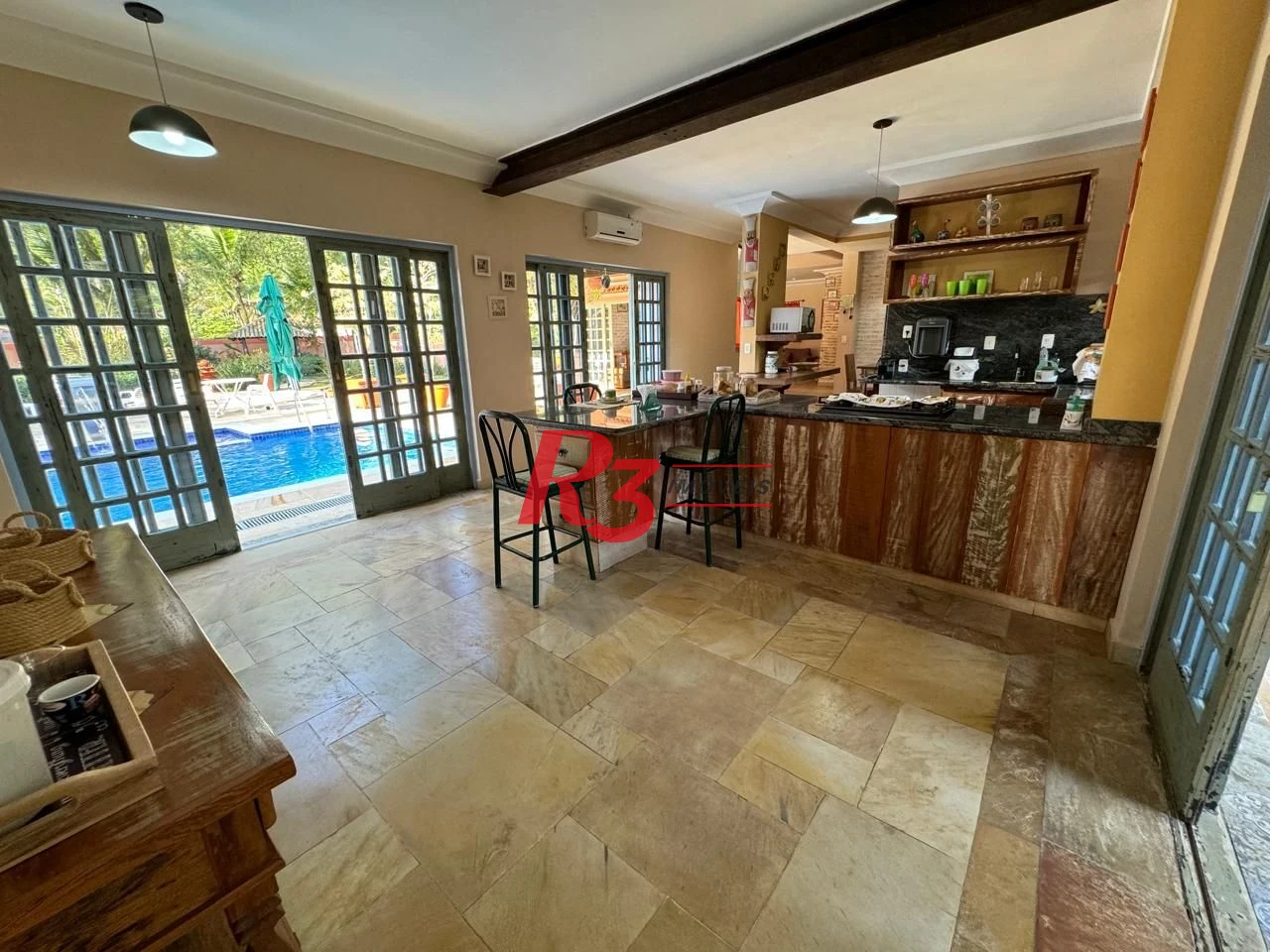 Casa à venda, 283 m² por R$ 4.700.000,00 - Balneário Praia do Pernambuco - Guarujá/SP