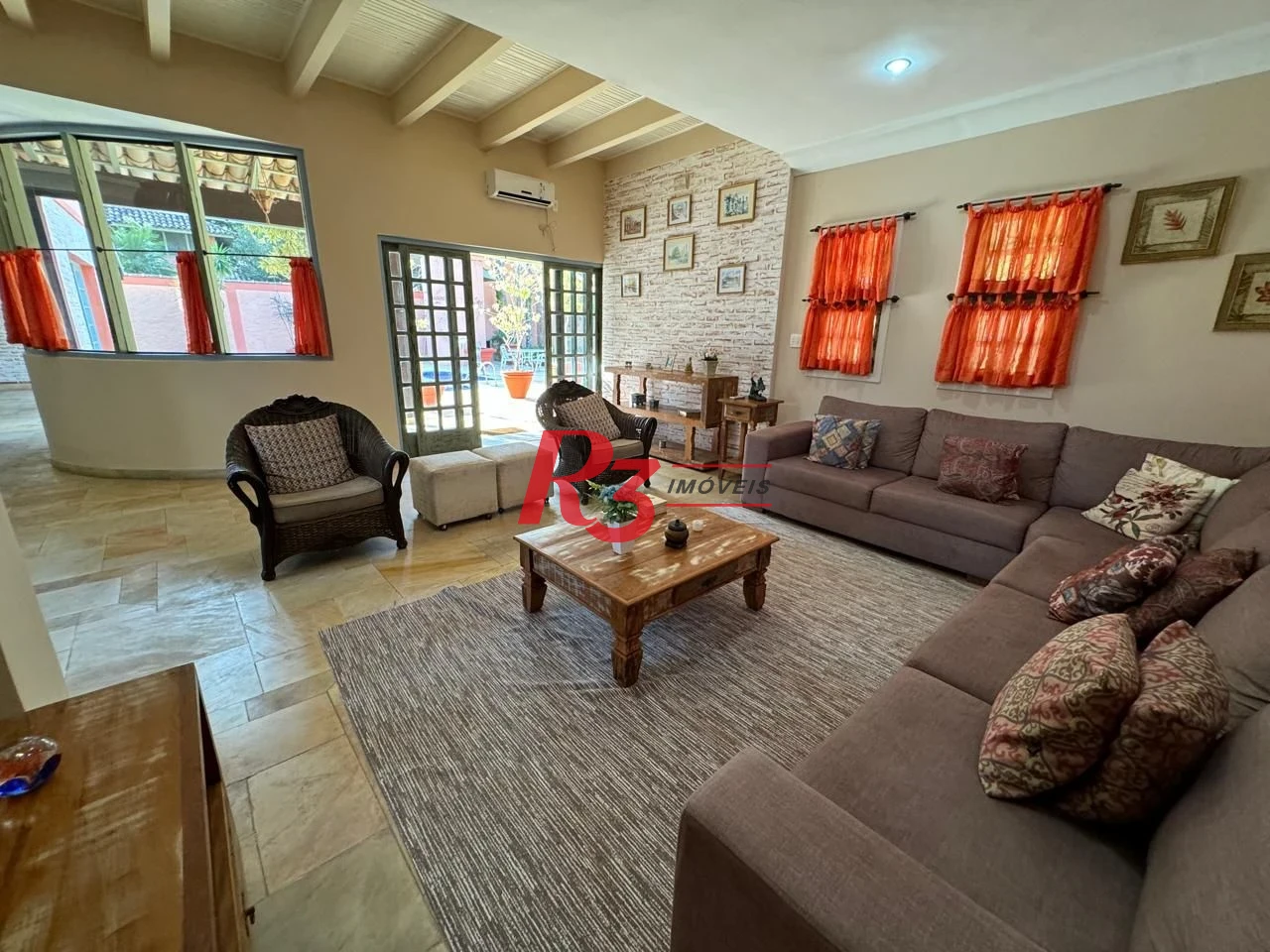 Casa à venda, 283 m² por R$ 4.700.000,00 - Balneário Praia do Pernambuco - Guarujá/SP