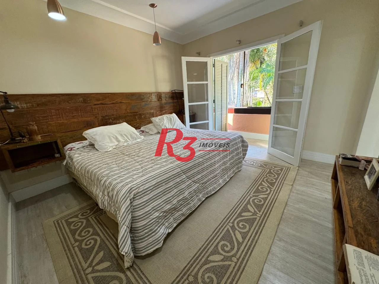 Casa à venda, 283 m² por R$ 4.700.000,00 - Balneário Praia do Pernambuco - Guarujá/SP